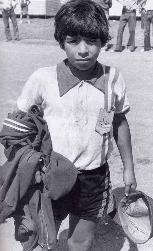 diego-maradona-cebollita-sf-624x1024